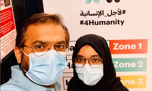 കോവിഡ് വാക്സിൻ സ്വീകരിച്ച്​ മലയാളി ദമ്പതികളും