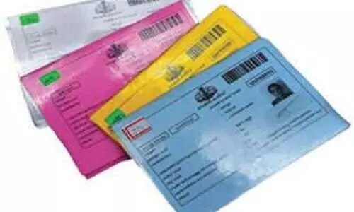 ആധാർ എടുക്കാനാവാത്തവർക്ക്​ സർക്കാർ സഹായം; പ്രത്യേക റേഷൻ കാർഡ് നൽകി