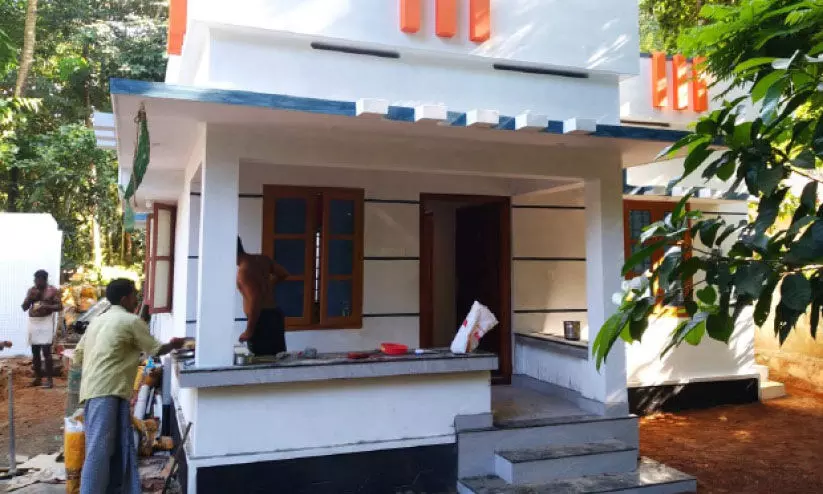 താക്കോല്‍ കൈമാറ്റം ഇന്ന്; മനുവിന് ഇനി അടച്ചുറപ്പുള്ള വീട്