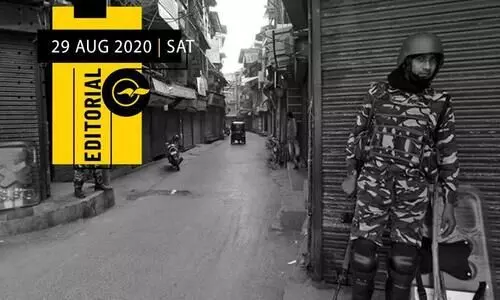 പി​ന്നെ​യും അ​ക​ലു​ന്ന ക​ശ്​​മീ​ർ