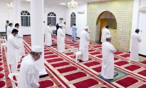 പള്ളികളിൽ സുബ്ഹ് നമസ്​കാരം പുനരാരംഭിച്ചു