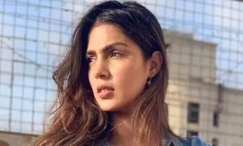 റിയക്ക്​ വിനയായത്​ വാട്​സ്​ആപ്​ ചാറ്റുകൾ