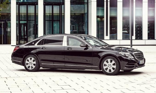 അംബാനിക്ക്​ സുരക്ഷയാരുക്കാൻ മെഴ്​സിഡസ് എസ്​ 600 ഗാർഡ്​;​ ലോകത്തിലെ ഏറ്റവും സുരക്ഷയുള്ള കാർ ഇന്ത്യയിൽ