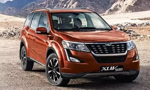 എക്​സ്​ യു വി 500 ഒാ​േട്ടാമാറ്റിക്​ വിപണിയിൽ;  മാനുവലിനേക്കാൾ 1.21 ലക്ഷം വില കൂടും