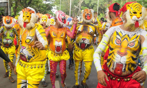 തൃശൂരിൽ പുലികളിറങ്ങും; ഫേസ്​ബുക്കിൽ ലൈവായി