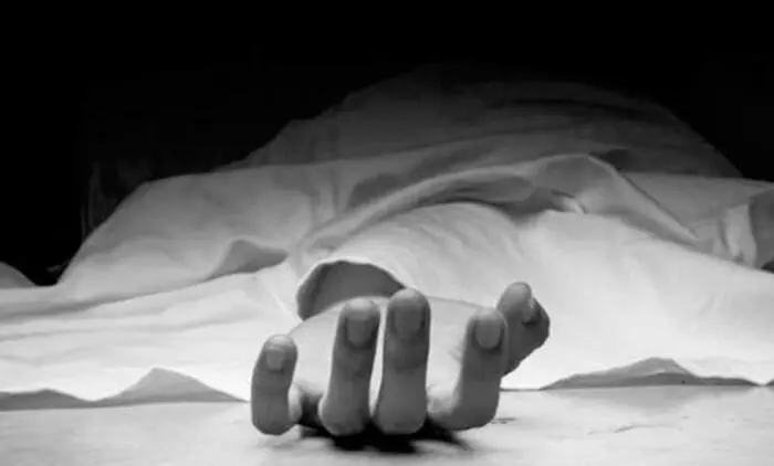 ഭർത്താവിനെ കൊന്ന് ബെഡ്റൂമിൽ കുഴിച്ചുമൂടി യുവതി പൊലീസിൽ കീഴടങ്ങി