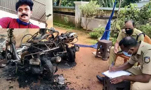 പൂപറിക്കാൻ പോയ പെൺകുട്ടിയെ പീഡിപ്പിക്കാൻ ശ്രമം: അറസ്​റ്റിലായ ബി.ജെ.പി പ്രവർത്തകൻെറ ബൈക്ക്​ കത്തിച്ചു