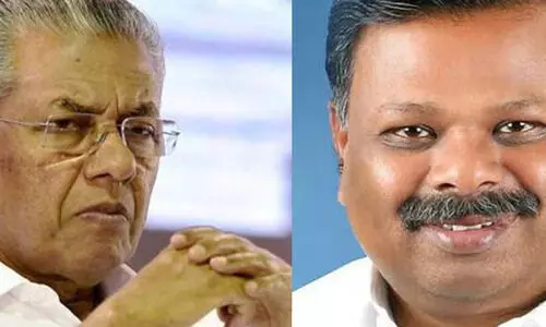 പിണറായി എത്തിയപ്പോള് വാഹനം കടത്തിവിട്ടില്ലെന്ന് എസ്. രാജേന്ദ്രൻ എം.എൽ.എയുടെ പരാതി പിണറായി എത്തിയപ്പോള് വാഹനം കടത്തിവിട്ടില്ലെന്ന് എസ്. രാജേന്ദ്രൻ എം.എൽ.എയുടെ പരാതി