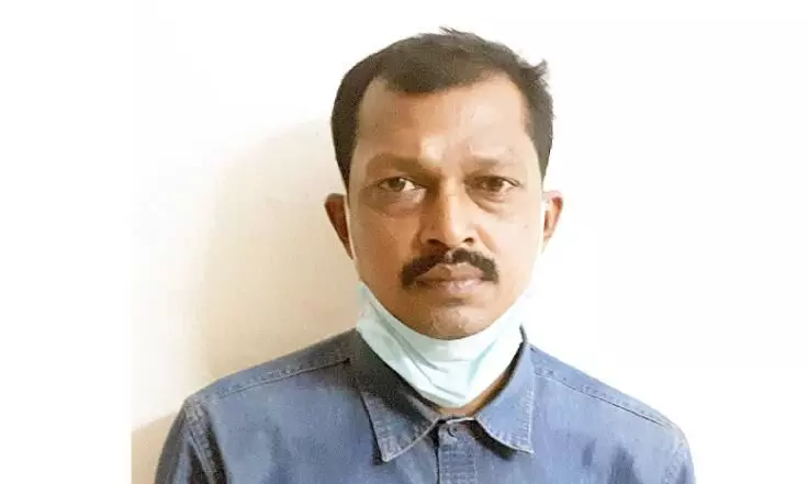 കുറുമശ്ശേരിയിൽ ഗുണ്ട നേതാവിനെ വധിച്ച കേസിൽ അനുയായി അറസ്റ്റില് കുറുമശ്ശേരിയിൽ ഗുണ്ട നേതാവിനെ വധിച്ച കേസിൽ അനുയായി അറസ്റ്റില്