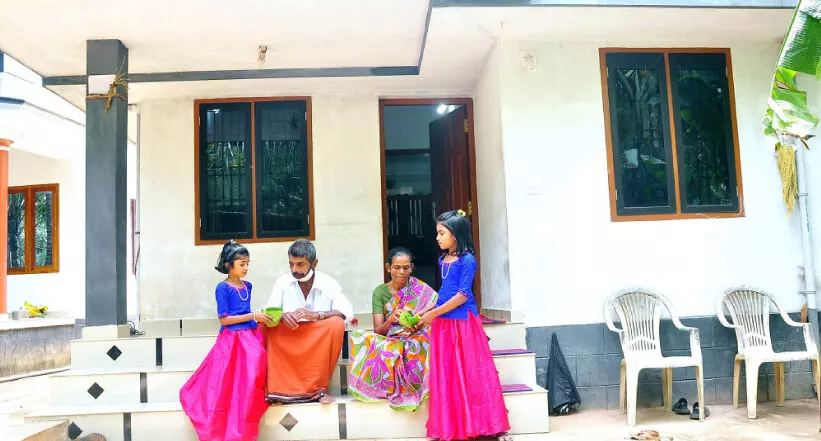 ലൈഫ് വീട്ടില്‍ നാരായണനും കുടുംബത്തിനും നല്ലോണം