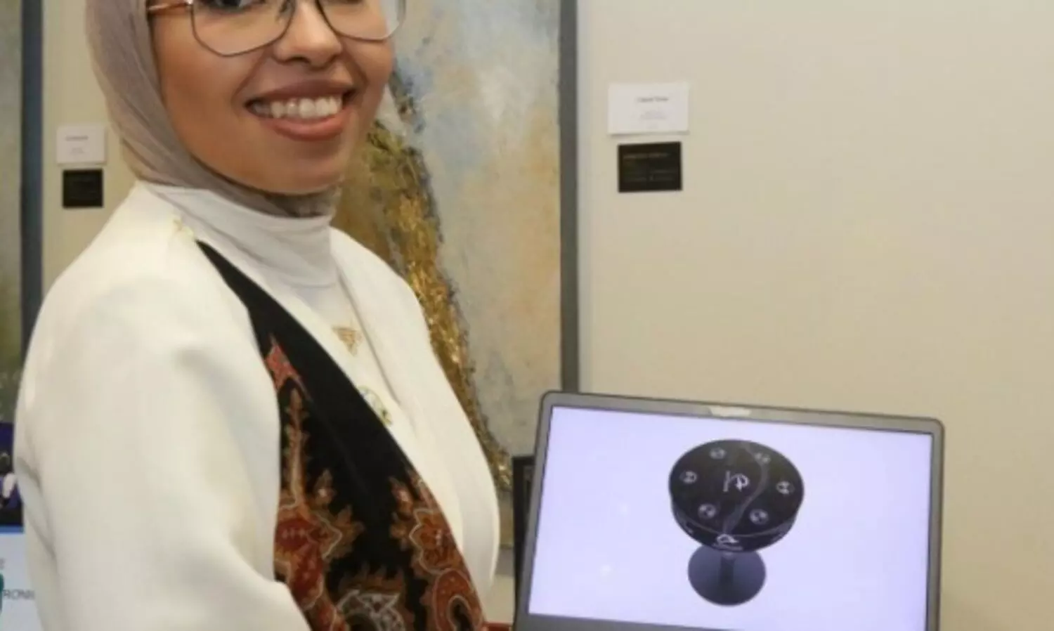 വയർ ഇല്ലാതെ വൈദ്യുതി കൈമാറ്റം: കുവൈത്തി യുവതിക്ക്​ അന്താരാഷ്​ട്ര അംഗീകാരം