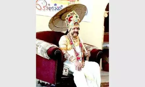 കോവിഡ്​ കാലത്തും ആഘോഷങ്ങൾക്ക്​ കുറവില്ല; മാവേലിയെത്തുന്നത്​ ഒാ​ൺലൈനായി