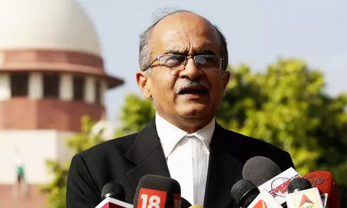 കോടതിയലക്ഷ്യ കേസുകളിൽ അപ്പീൽ അനുവദിക്കണം; പ്രശാന്ത്​ ഭൂഷൺ സുപ്രീം കോടതിയിൽ