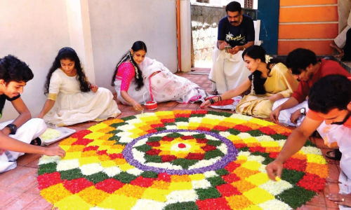 ജോണിയുടെ പൂക്കളത്തിന് അരനൂറ്റാണ്ട് പഴക്കം