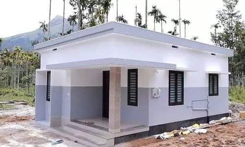 പുത്തുമലയിൽ മർകസ് അലുംനി നിർമ്മിച്ച വീട് കൈമാറി