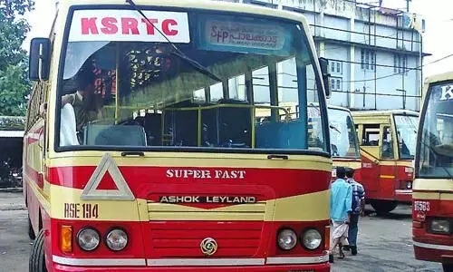 കെ.എസ്.ആർ.ടി.സി ബസി​െൻറ ടയർപൊട്ടി യാത്രക്കാരന് പരിക്ക്​