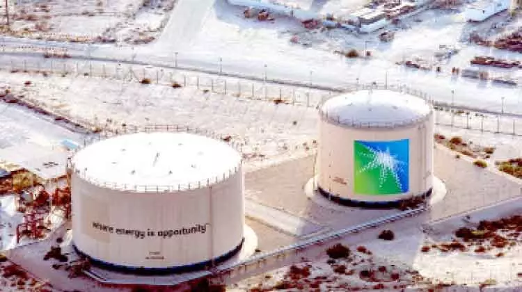 സൗദിയിൽ രണ്ട് എണ്ണ, വാതക പാടങ്ങൾ കണ്ടെത്തി സൗദിയിൽ രണ്ട് എണ്ണ, വാതക പാടങ്ങൾ കണ്ടെത്തി