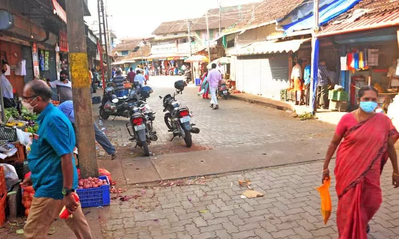 ഉത്രാടപ്പാച്ചിലില്ലാതെ കണ്ണൂർ