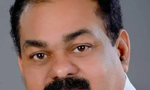 ഒന്നര വർഷത്തിന്​ ശേഷം​ തൃശൂർ ഡി.സി.സിക്ക്​  പ്രസിഡൻറ്​;​ എം.പി. വിൻസെൻറ്​