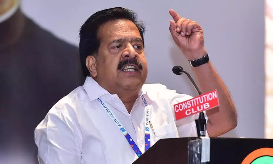 സെക്രട്ടറിയേറ്റിൽ എൻ.ഐ.എ എത്തിയത് അപമാനകരം -ചെന്നിത്തല സെക്രട്ടറിയേറ്റിൽ എൻ.ഐ.എ എത്തിയത് അപമാനകരം -ചെന്നിത്തല