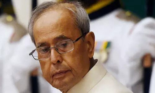 അടിയന്തരാവസ്​ഥയിൽ കേരളത്തിൽ പ്രണബി​െൻറ ചാരന്മാർ