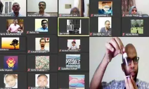 മ​ല​ർ​വാ​ടി പാ​ര​ൻ​റി​ങ് പ​രി​പാ​ടി സം​ഘ​ടി​പ്പി​ച്ചു