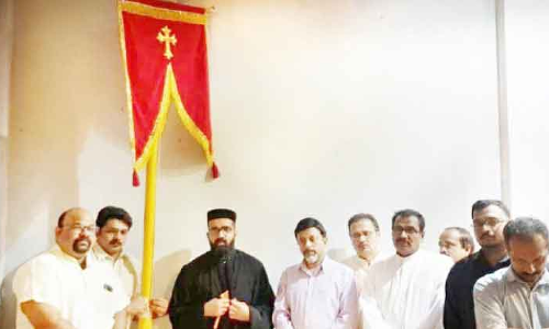 സെൻറ്​ പീ​റ്റേ​ഴ്‌​സ് പ​ള്ളി​യി​ൽ എ​ട്ടു​നോ​മ്പ് പെ​രു​ന്നാ​ളി​ന് കൊ​ടി​യേ​റി