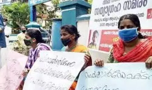 നാ​ണ​യം വി​ഴു​ങ്ങി​ കുട്ടിയുടെ മരണം: മാതാവിന്‍റെ സമരത്തിന് പിന്തുണയേറുന്നു