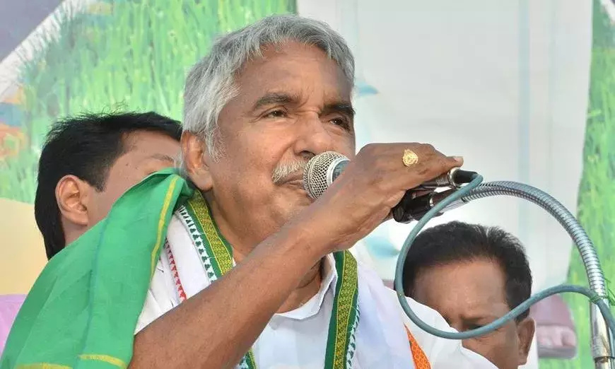 വെഞ്ഞാറമൂട് ഇരട്ടക്കൊല: പ്രതികളെ രക്ഷിക്കാൻ കോൺഗ്രസ് ഇല്ല –ഉമ്മൻ ചാണ്ടി വെഞ്ഞാറമൂട് ഇരട്ടക്കൊല: പ്രതികളെ രക്ഷിക്കാൻ കോൺഗ്രസ് ഇല്ല –ഉമ്മൻ ചാണ്ടി