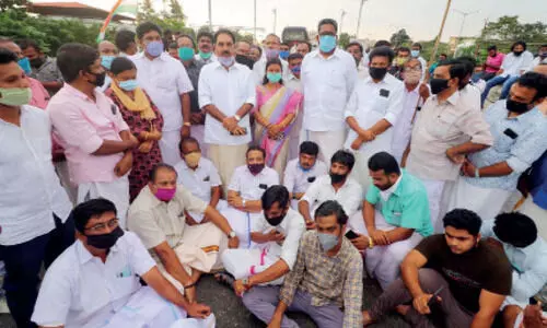 ഡി.സി.സി ഓഫിസിന്​ നേരെ കല്ലേറ്; ആറുപേർ അറസ്​റ്റിൽ