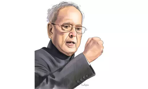 എന്നും രണ്ടാമൻ; ഒടുവിൽ പ്രഥമപൗരനായി മാറിയ പ്രണബ്​ ദാ മടങ്ങുന്നു