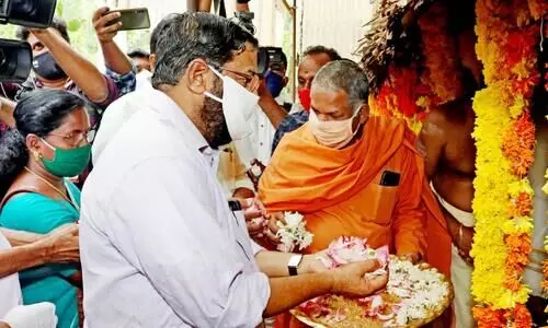 ശാരീരികഅകലം പഴയ അയിത്തമല്ല; ദുരുപയോഗശ്രമം ചെറുക്കണമെന്ന്​ മുഖ്യമന്ത്രി