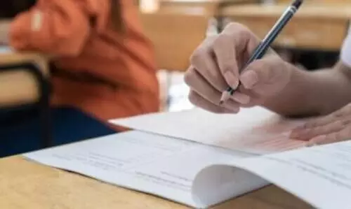 കണ്ടെയ്​ൻമെൻറ്​ സോണുകളിൽ നിന്നുള്ളവരെ പരീക്ഷക്ക്​ പ്രവേശിപ്പിക്കില്ല