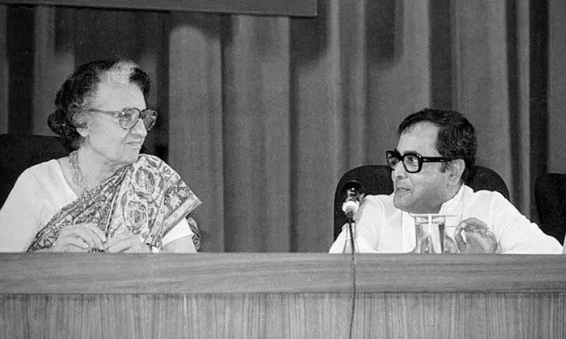 പ്രണബ്​; ചർക്കക്കും കാവിക്കും ഇടയിൽ