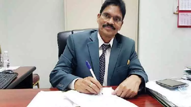 എംബസി ഫസ്റ്റ് സെക്രട്ടറി പി.പി. നാരായണൻ വിരമിച്ചു എംബസി ഫസ്റ്റ് സെക്രട്ടറി പി.പി. നാരായണൻ വിരമിച്ചു