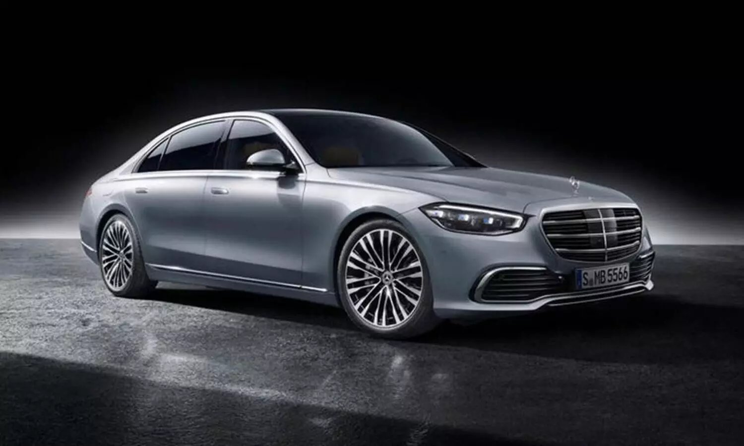 ആഢംബരങ്ങളുടെ തമ്പുരാൻ അവതരിച്ചു; സുഖസൗകര്യങ്ങളിൽ ആകാശത്തോളം കുതിപ്പ്​