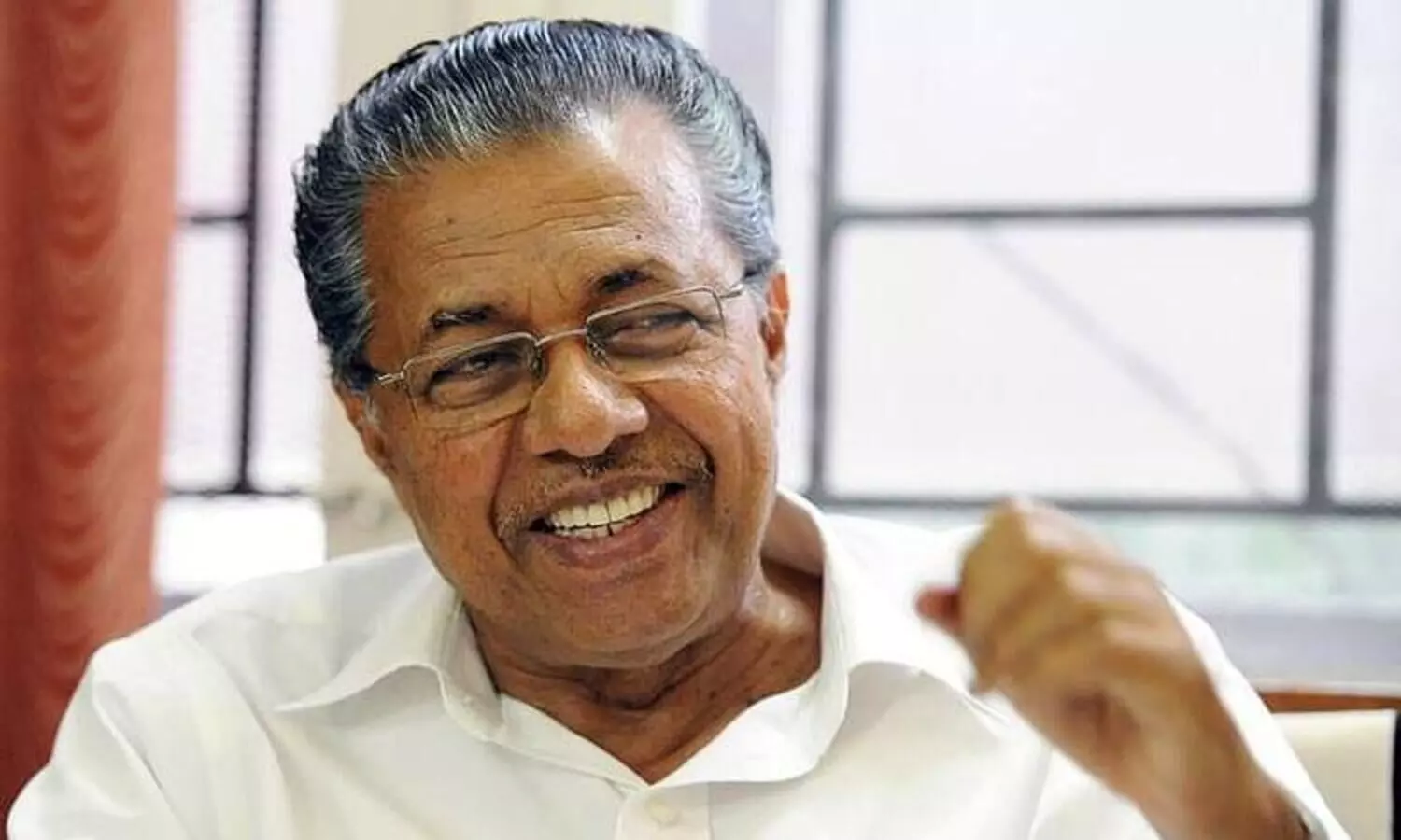 ഒക്കച്ചങ്ങാതിമാർ പറയുമ്പോൾ ലീഗ് എങ്ങിനെ ഏറ്റെടുക്കാതിരിക്കും; കുഞ്ഞാലിക്കുട്ടിക്ക് മുഖ്യമന്ത്രിയുടെ മറുപടി