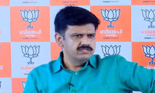 മുഖ്യമന്ത്രി അമേരിക്കയിൽ പോയപ്പോൾ ഫയലിൽ വ്യാജ ഒപ്പിട്ടത് ആര്?; ചോദ്യവുമായി ബി.ജെ.പി