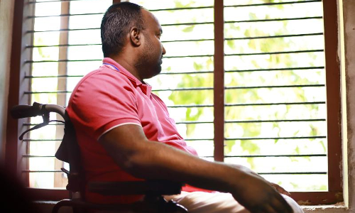 മൂന്ന്​ മരണവണ്ടികളും നിർത്താതെ പോയി; ഒടുവിൽ ജീവിതവഴി തെളിച്ച്​ ജൻസൻ