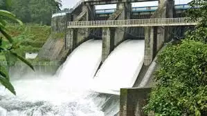 സംഭരിക്കാൻ ഷോളയാർ അണക്കെട്ടിൽ ഇടമില്ല​; തമിഴ്​നാട്​ ജലം പാഴാക്കി കേരളം