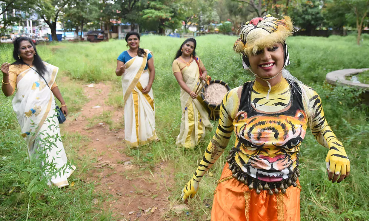 തൃശൂരിൽ പുലിയിറങ്ങി; വെർച്വൽ ആ‍യി