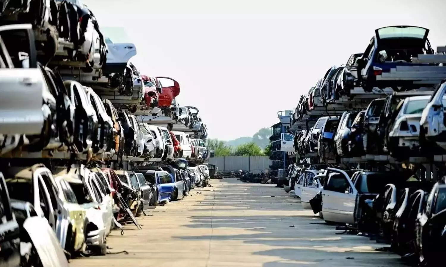 പഴയ വാഹനങ്ങളിനി എത്ര നാൾ; വരുന്നൂ രാജ്യത്തിനായൊരു സ്​ക്രാപ്പേജ്​ പോളിസി