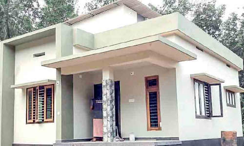 പ്ര​ള​യ​ം: കു​ടും​ബ​ത്തി​ന് വീ​ട് നി​ര്‍മി​ച്ചു​ന​ല്‍കി