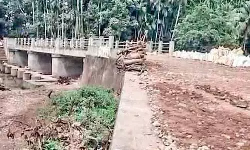 ചാഴിയോട് പാലം: അപ്രോച്ച് റോഡും യാഥാർഥ്യമായി