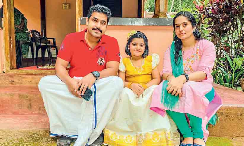 വണ്ടൂരിന് അഭിമാനമായി ടിക് ടോക് താരം അഭിരാമി