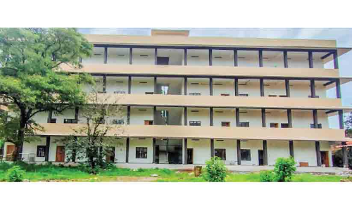 മൂ​ന്നു​കോ​ടി ചെലവിട്ട് നിർമിച്ച യു.​പി ക്ലാ​സ് മു​റി കെ​ട്ടി​ടം സ്കൂ​ളി​ന് കൈ​മാ​റി