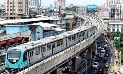 കൊച്ചി മെട്രോ ഈ മാസം ഏഴിന് പുനരാരംഭിക്കും കൊച്ചി മെട്രോ ഈ മാസം ഏഴിന് പുനരാരംഭിക്കും