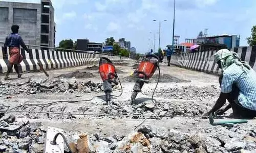 പാലാരിവട്ടം പാലം പൊളിച്ചു പണിയുന്നതില്‍ അന്തിമവാദം കേള്‍ക്കാമെന്ന് സുപ്രീംകോടതി