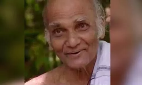 ഭൂമിക്കാരനായ എന്റെ ഗുരുനാഥൻ ഭൂമിക്കാരനായ എന്റെ ഗുരുനാഥൻ