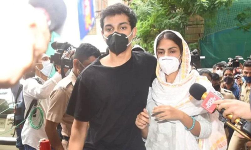 റിയയുടെ സഹോദരൻ സൗവിക്കും സുശാന്തി​െൻറ മാനേജർ മിറാൻഡയും സെപ്​റ്റംബർ ഒമ്പതുവരെ എൻ.സി.ബി കസ്​റ്റഡിയിൽ